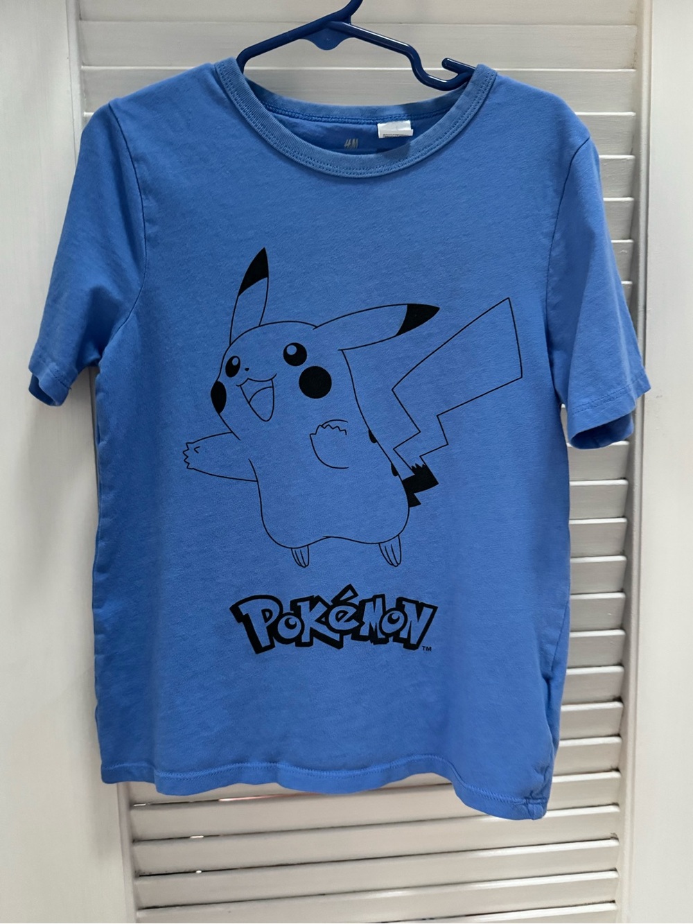 H&M Blue Pikachu Pokémon Graphic Tee